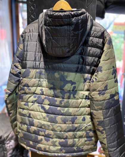 Campera Element (Negro/Camu)