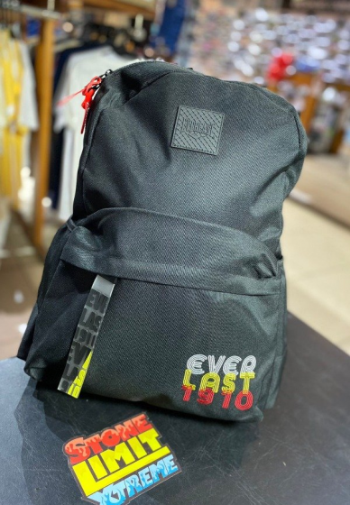 Mochila Everlast negra