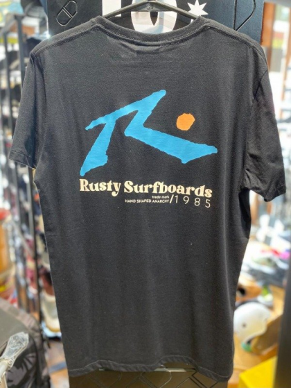 Remera Rusty Art Deko