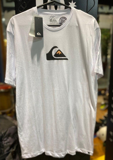 Remera Quiksilver Basic Mukis