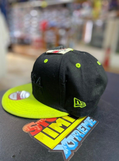 Gorra DC Snapback