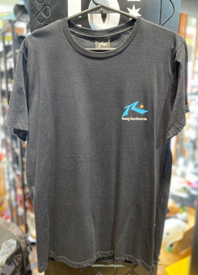 Remera Rusty Art Deko