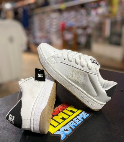 Zapatillas Dc Striker (wkm)