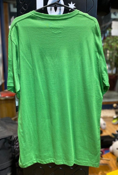Remera Osiris Waka