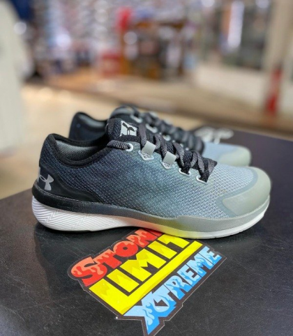 Zapatillas Under Armour (W CHARGED PUSH TR SEG)
